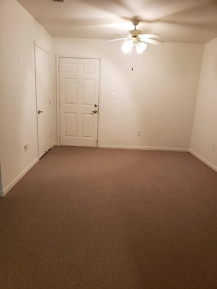 1 bed, 700 sqft, $650 — Photo 4