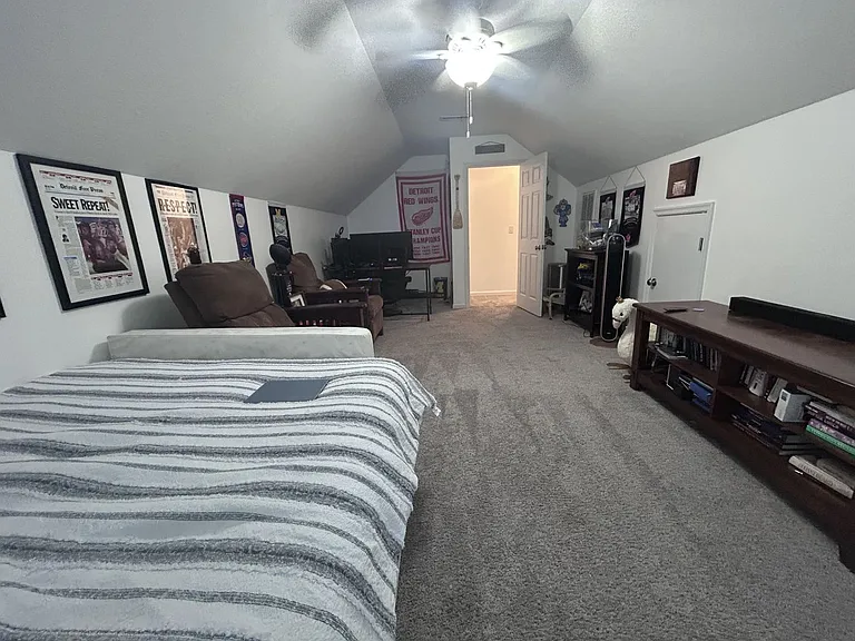 308 Prince William Dr — Photo 16