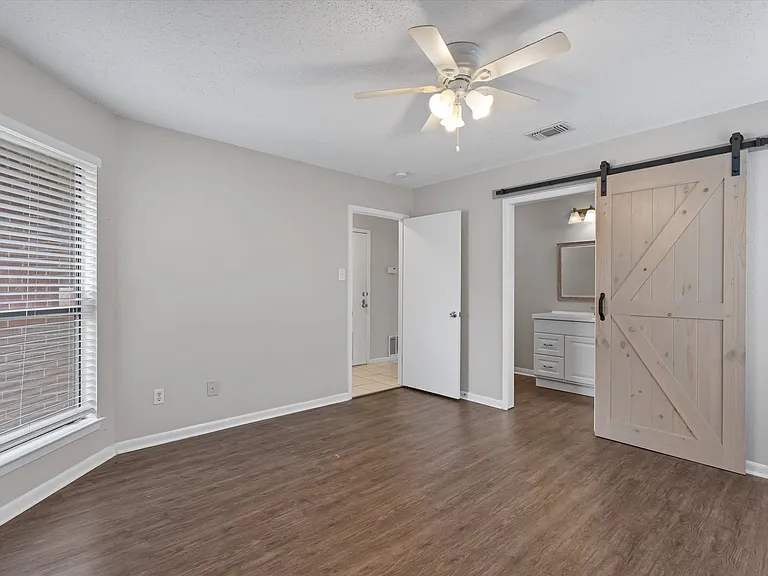 13357 Water Oak Ln #A — Photo 13