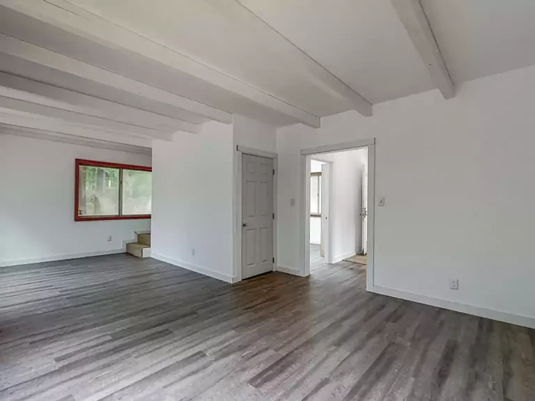 4612 Greenwood Heights Dr — Photo 6