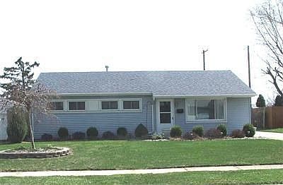 1st image of 340 Skyview Dr