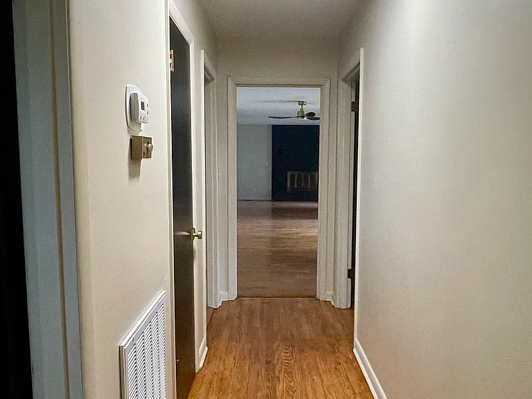 1217 Cranbrook Dr — Photo 16