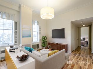172 E 61st St APT 2B, New York, NY 10065