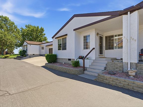 3rd image of 511 Barber Ct