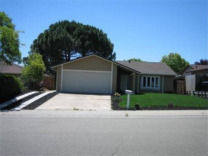 2nd image of 6008 Birchglade Way