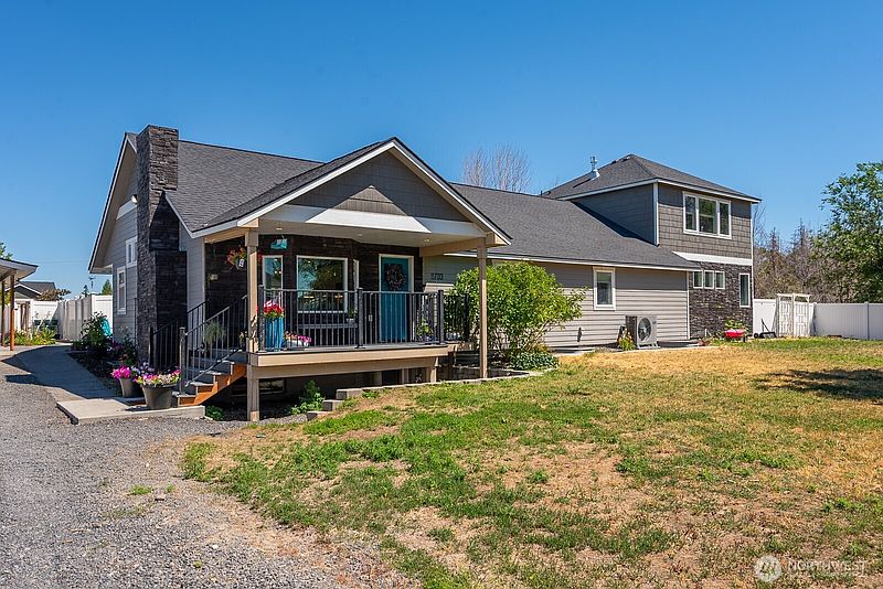 4th image of 1400 E Nelson Road