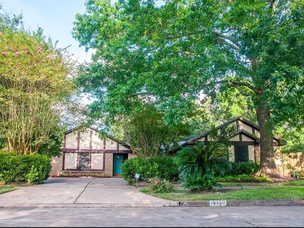 16350 Havenpark Dr, Houston, TX 77059