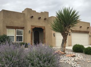 5521 Sandoval Dr NE, Rio Rancho, NM 87144