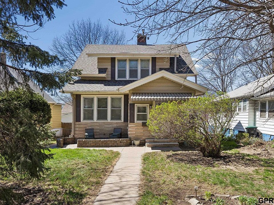1st image of 3072 S 31st St