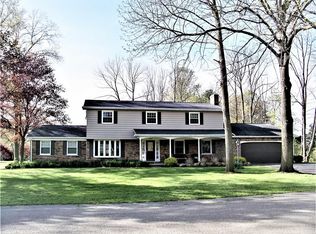 7232 Autumn Ln, Fairview, PA 16415