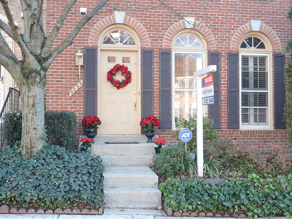 1st image of 5895 Parenham Way