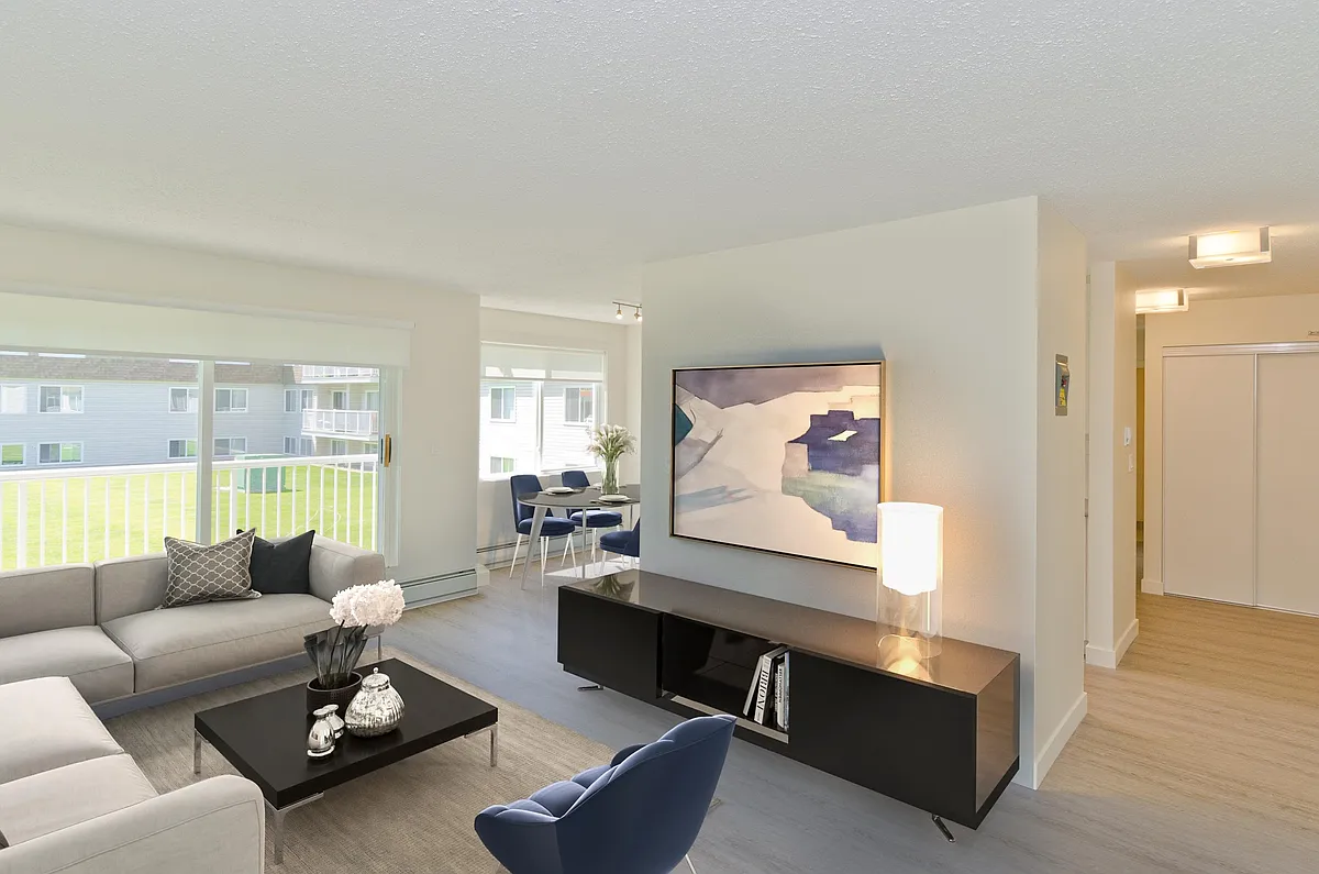 Building Photo - 5334 Lakeview Dr SW