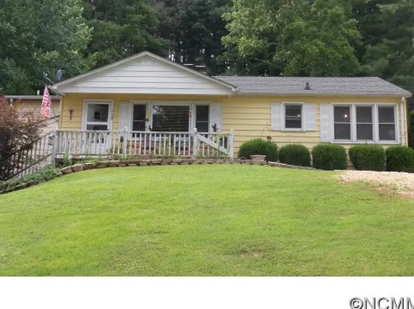 153 Clement Dr, Waynesville, NC 28786