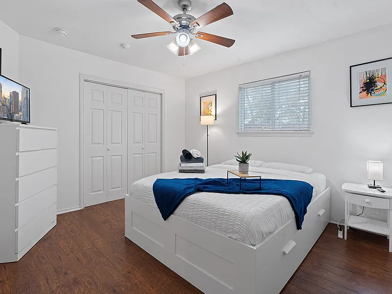 2505 Parker Ln #B — Photo 11