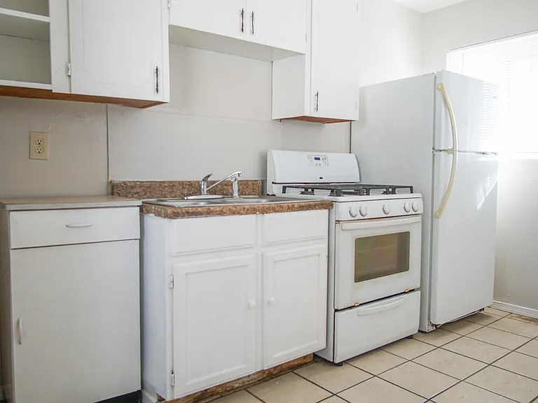 3600 Keltner Ave #5 — Photo 5