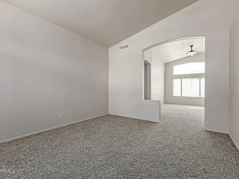 1145 E Windsor Dr — Photo 5