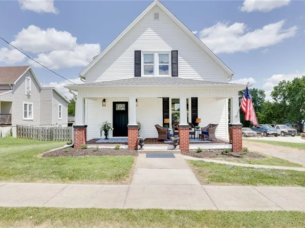 805 Main St, Stewartsville, MO 64490