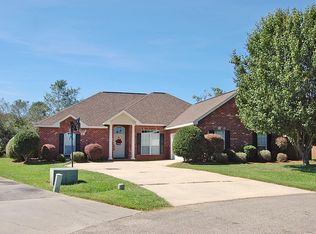 15 Rotan Ct, Petal, MS 39465