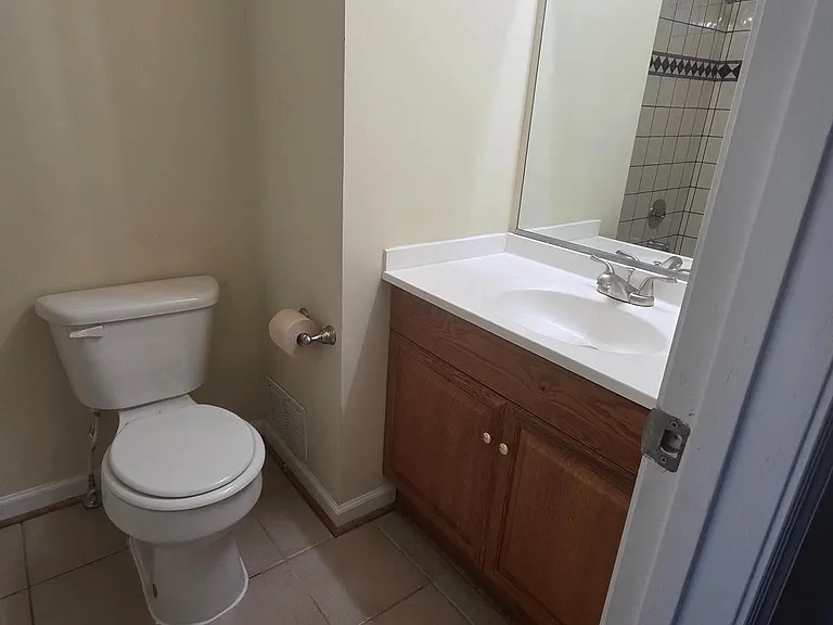 7766 Black Horse Ct — Photo 18