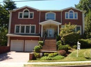 388 Maitland Ave, Teaneck, NJ 07666