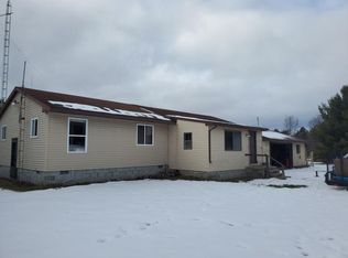 4696 E Yuill Rd, Harrisville, MI 48740