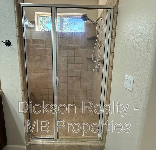475 Dartmoor Ct — Photo 22