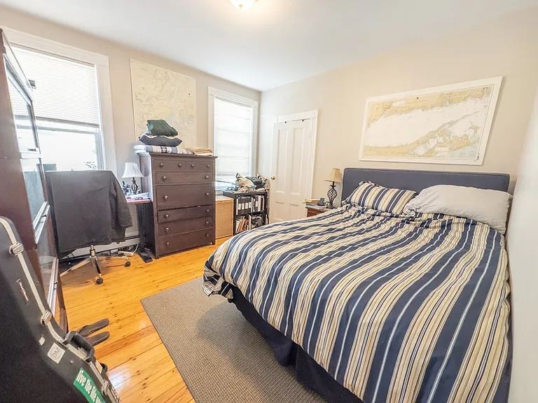 589 Franklin St #1 — Photo 13
