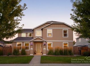 1300 NE 3rd St, Redmond, OR 97756