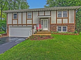 1407 Brandywine Rd, Crown Point, IN 46307