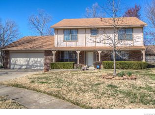3108 W Commercial St, Broken Arrow, OK 74012