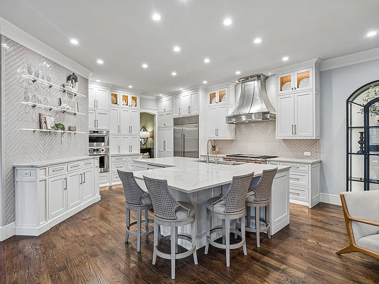 4954 Northshore Dr — Photo 8