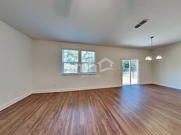 5th image of 8661 Highfield Ave