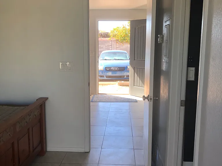 446 E Seneca St — Photo 13