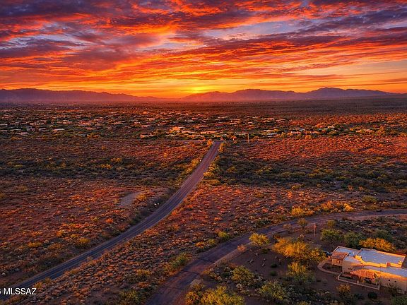 5th image of 770 E Canyon Rock Rd