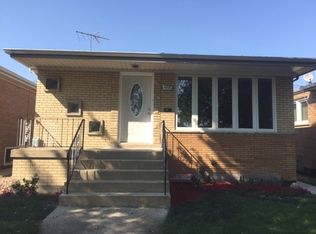 7050 W 63rd Pl, Chicago, IL 60638