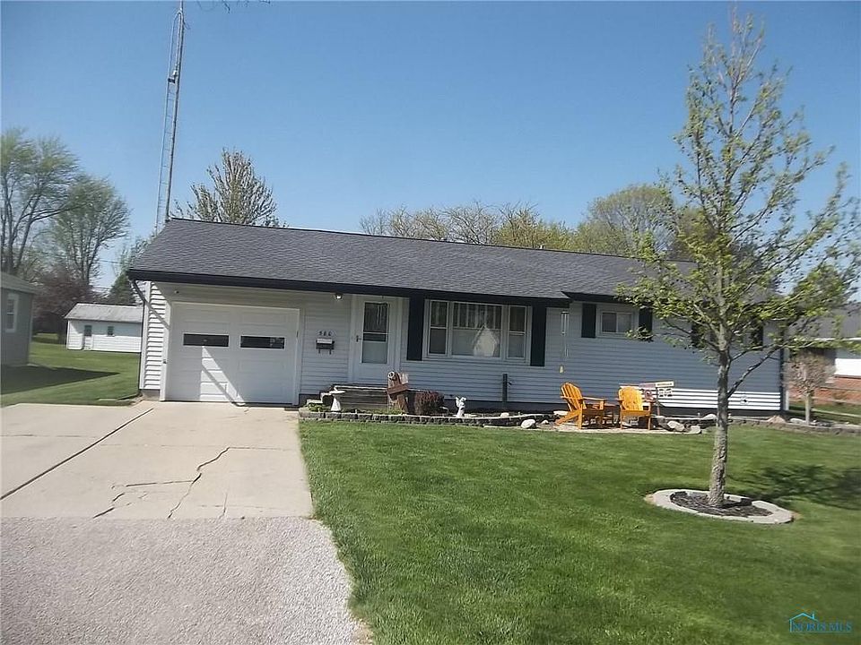 1st image of 580 Douglas Dr