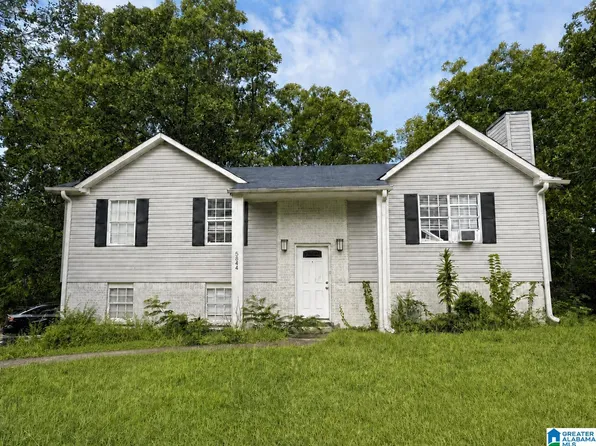 5844 Willow Crest Dr, Pinson, AL 35126