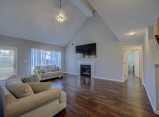 1470 Carlton Ridge Dr, Cordova, TN 38016