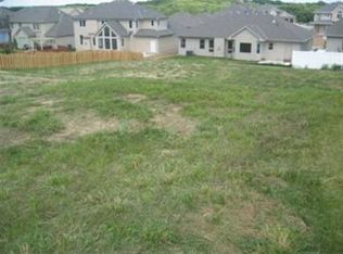 12103 S 49th St, Papillion, NE 68133