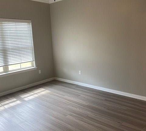 4th image of 803 Darter Ct