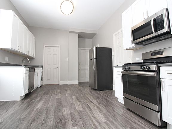 2nd image of 2346 W McLean Ave APT 1F