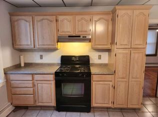 316 Division St APT 1, Fall River, MA 02721
