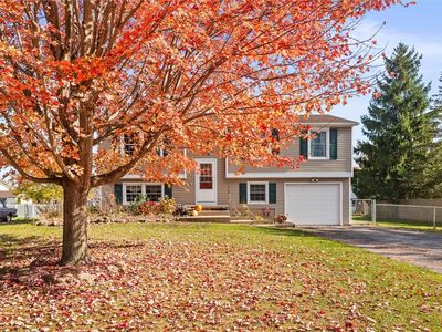 528 Leona Ln, Hamlin, NY, 14464