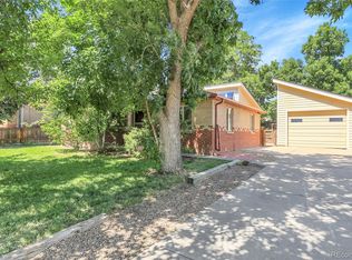 9735 W 18th Ave, Lakewood, CO 80215