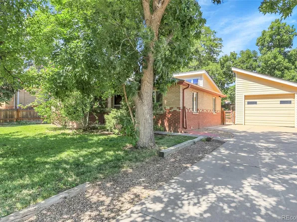 9735 W 18th Avenue, Lakewood, CO 80215