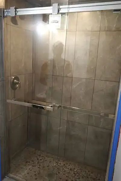 Winnipeg Apartment for rent - 4 Bedrooms — photo 4