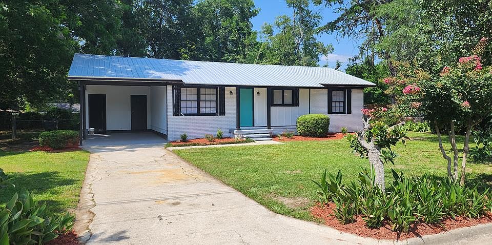 1st image of 502 Giddens Dr