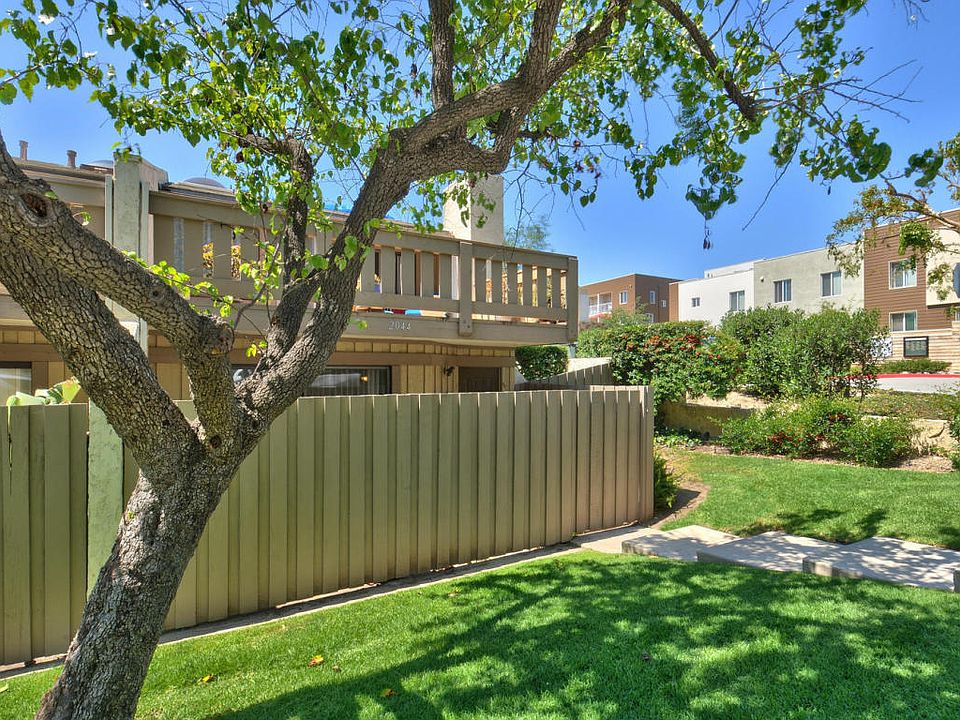 1st image of 2044 Los Feliz Dr