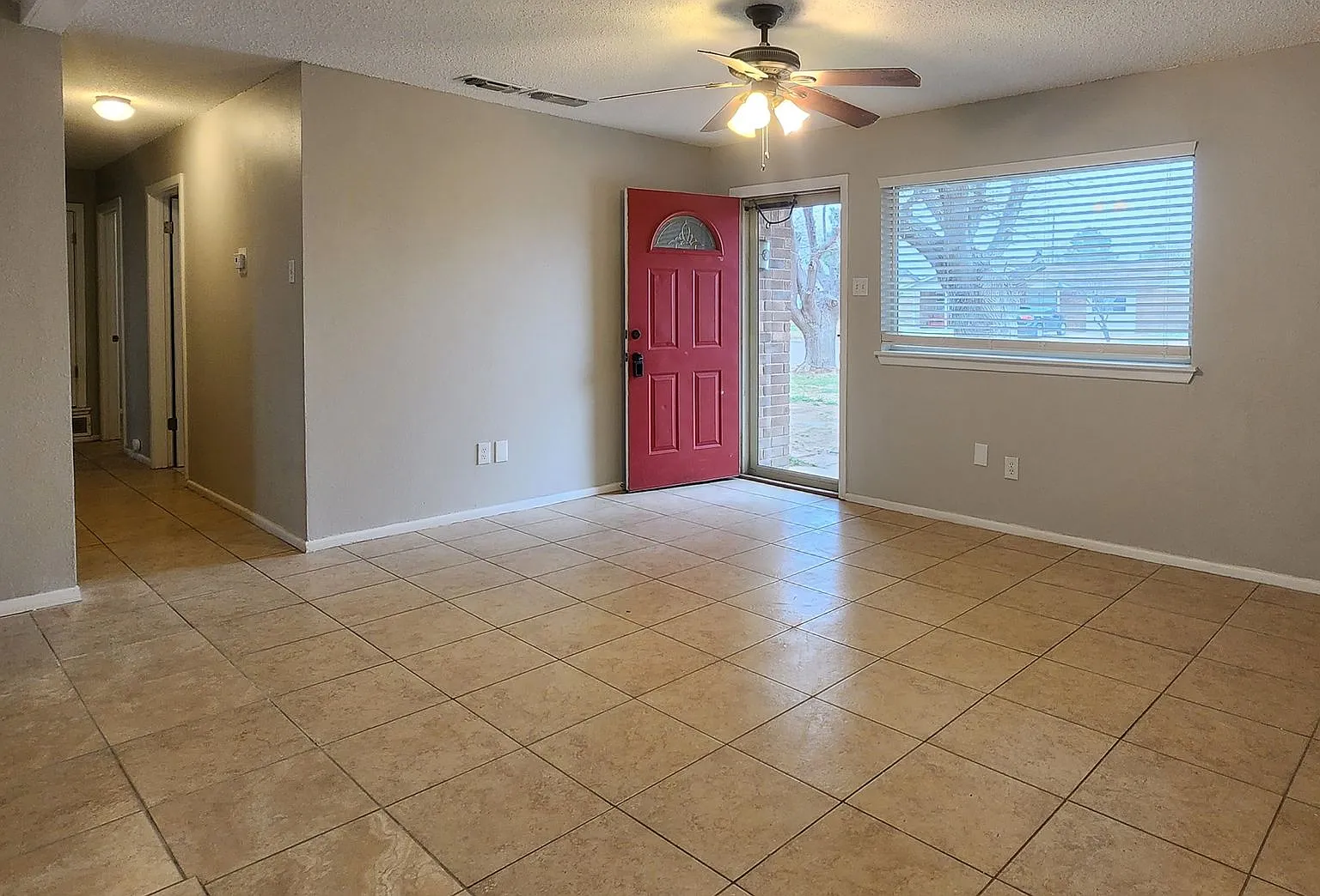 4 Bedroom Home - North Lubbock — Photo 2