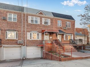 6612 71st St, Middle Village, NY 11379
